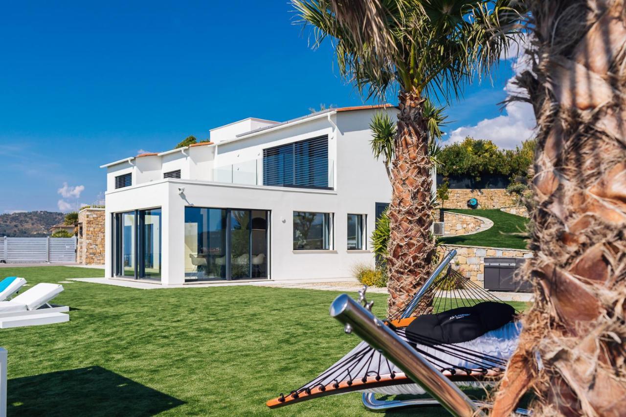 Villa Sabrina Riviera Dei Fiori A Picco Sul Mare Con Piscina Privata ,Wellness & Spa Imperia Exterior foto