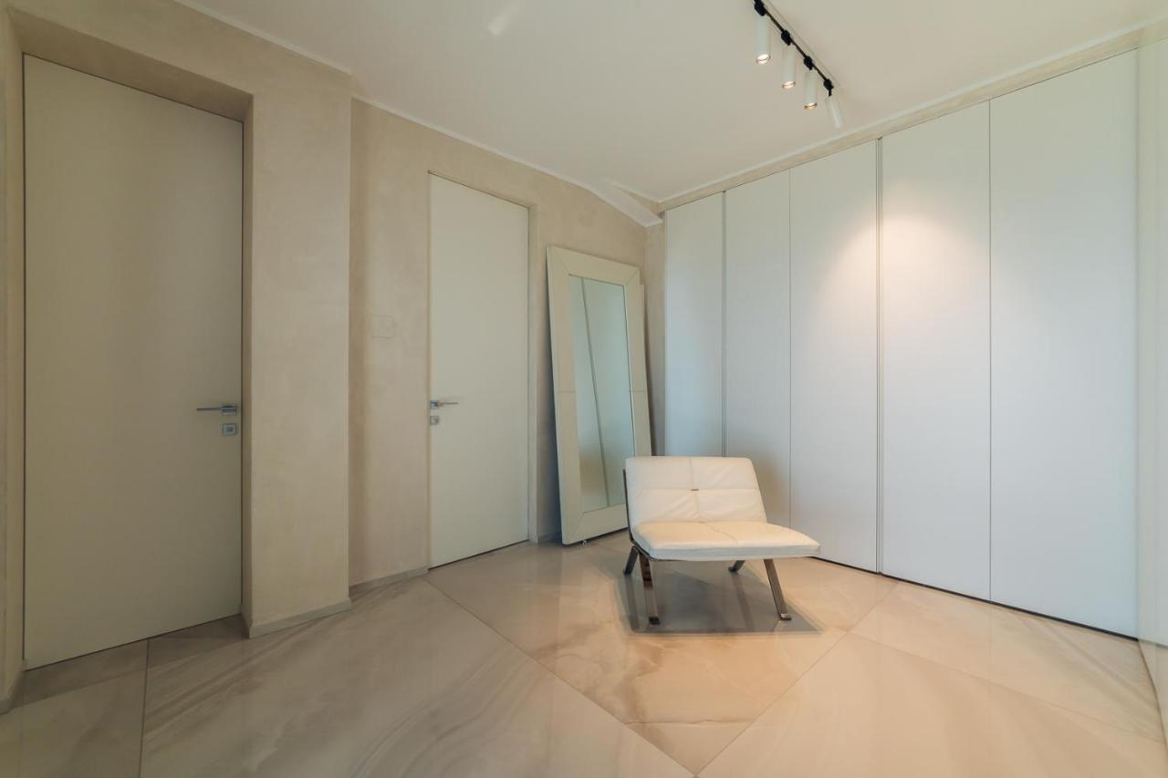Villa Sabrina Riviera Dei Fiori A Picco Sul Mare Con Piscina Privata ,Wellness & Spa Imperia Exterior foto
