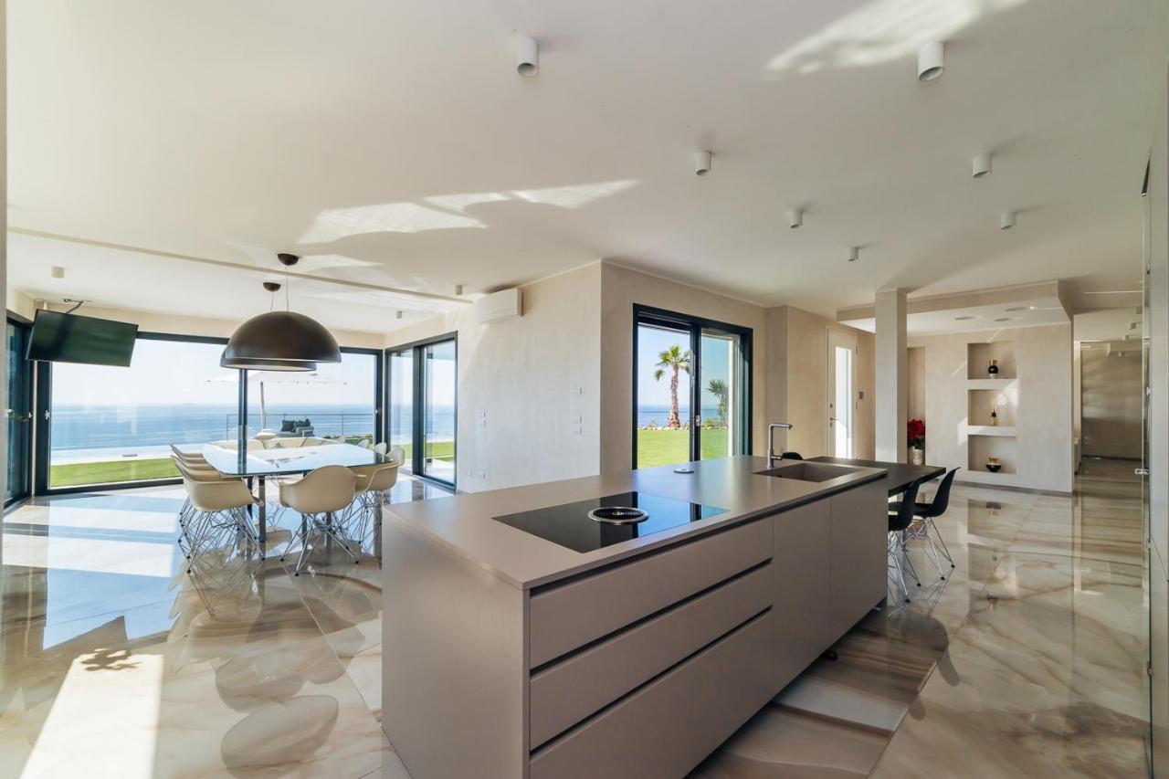 Villa Sabrina Riviera Dei Fiori A Picco Sul Mare Con Piscina Privata ,Wellness & Spa Imperia Exterior foto