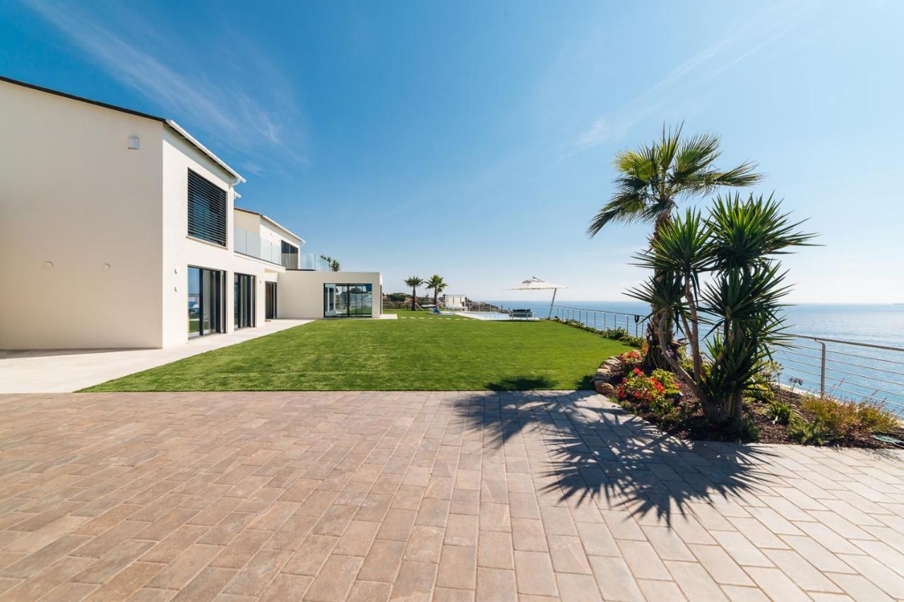 Villa Sabrina Riviera Dei Fiori A Picco Sul Mare Con Piscina Privata ,Wellness & Spa Imperia Exterior foto